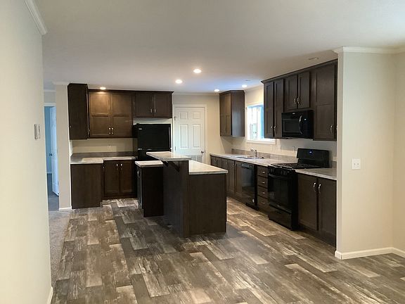 2nd image of 440 60th St SE #379