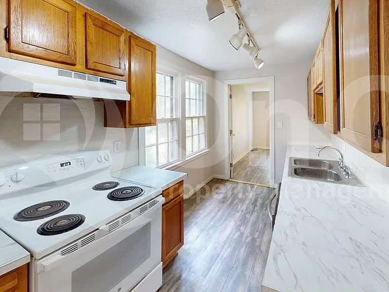 224 W Hull St #A — Photo 8