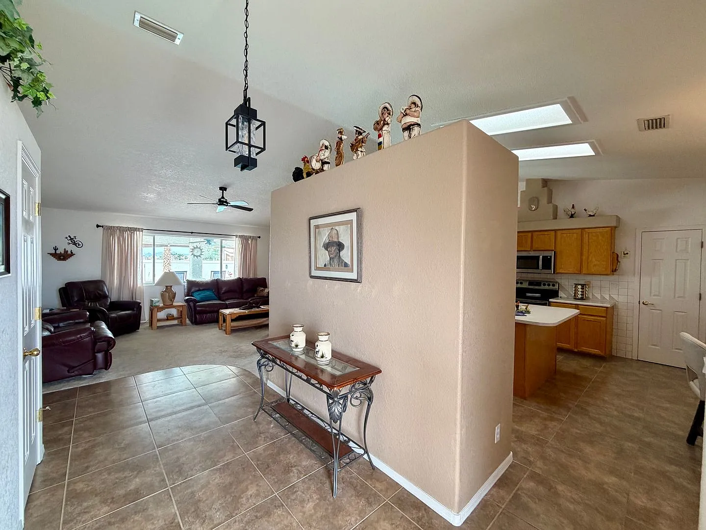 Longterm Furnished Pool Home — Photo 4