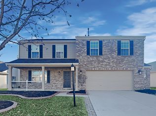 12273 Carriage Stone Dr, Fishers, IN