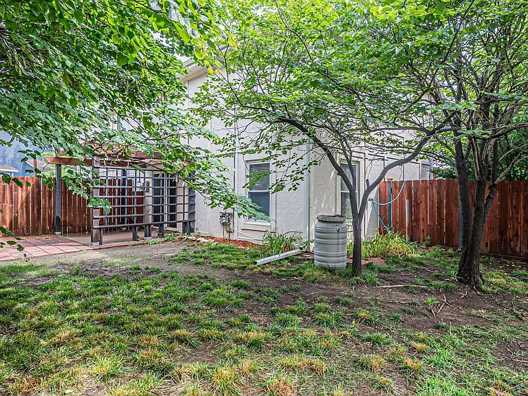 2505 Candlewood Dr — Photo 39