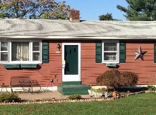 320 Mount Allen Dr, Mechanicsburg, PA 17055