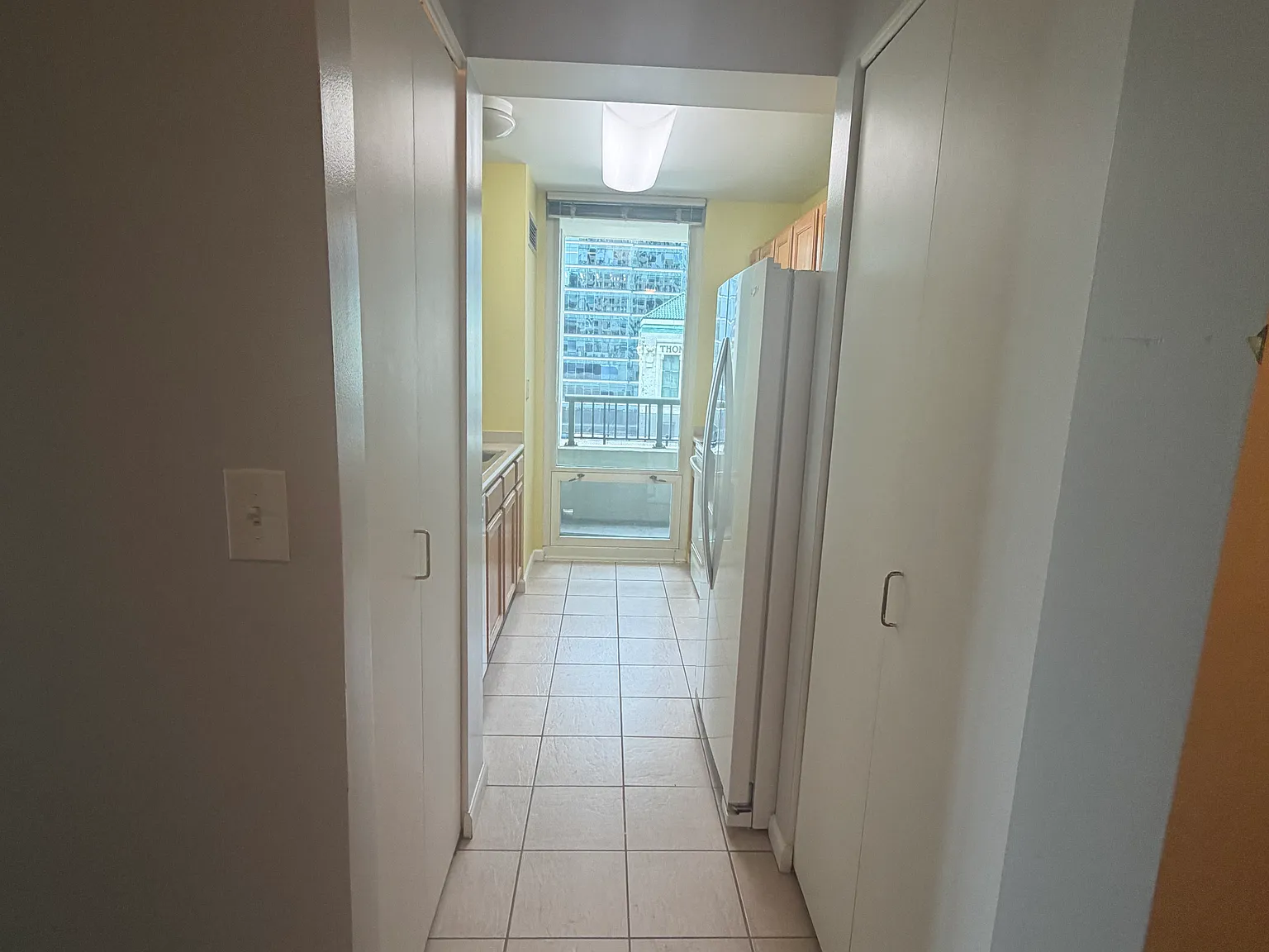 1 bed, 880 sqft, $2,700 — Photo 4