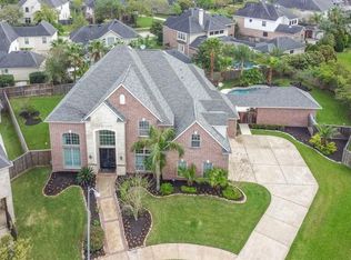 2807 Spring Falls Ct, Manvel, TX 77578