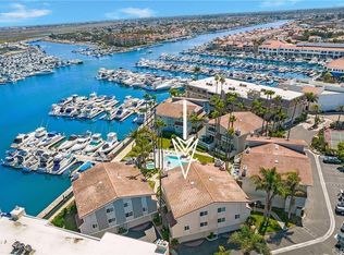 16276 Pacific Cir #B, Huntington Beach, CA 92649