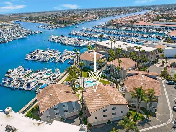 16276 Pacific Cir #B, Huntington Beach, CA 92649