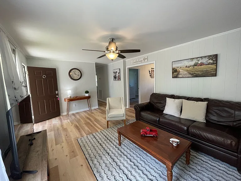 1912 S Berlin Rd — Photo 15