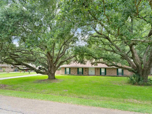 11423 Lazy Lake Dr, Baton Rouge, LA 70818