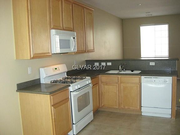 5th image of 7929 Crimson Point St #0