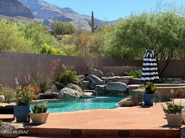 7422 N Mystic Canyon Dr, Tucson, AZ 85718