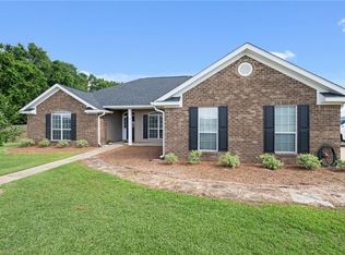 9049 Labrador Trl, Theodore, AL 36582