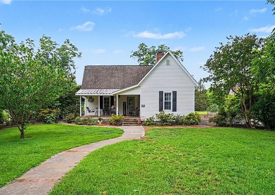 1st image of 355 Inman Rd