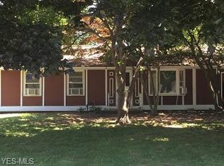 1869 E Tuttle Park Rd, Madison, OH 44057