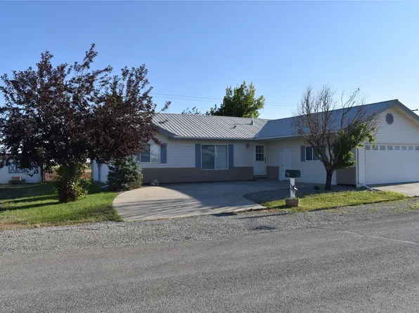 109 5th Ave NW, Conrad, MT 59425