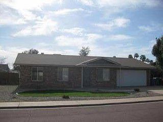 2nd image of 2207 E Carmel Ave