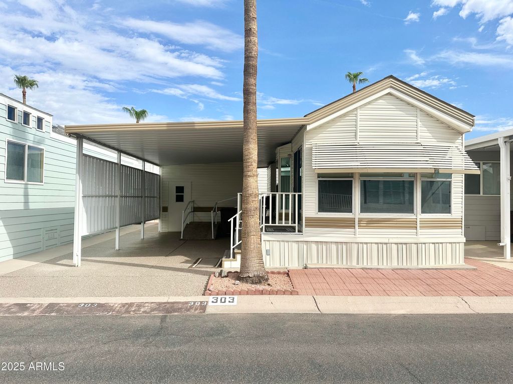 303 S DIAMOND Drive, Apache Junction, AZ - View 2