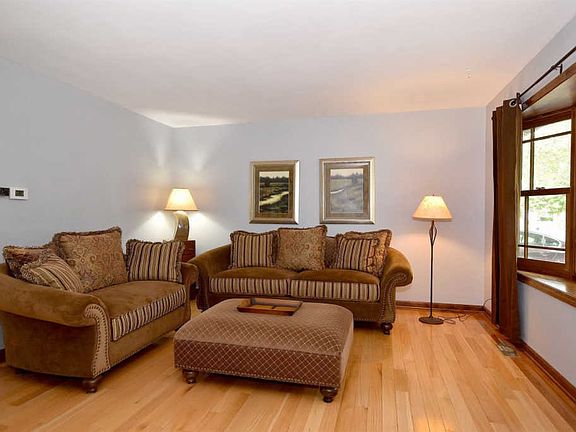 2nd image of 670 Coral Ave