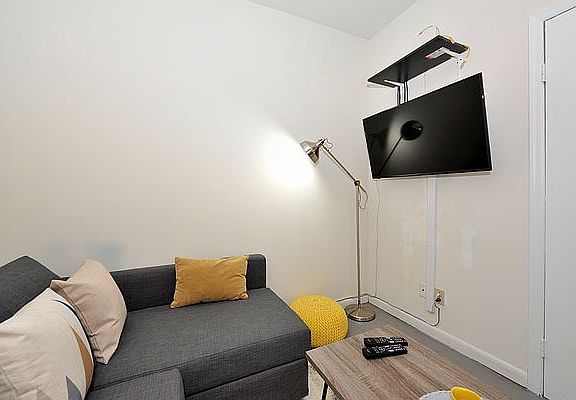 2nd image of 478 9th Ave #2D