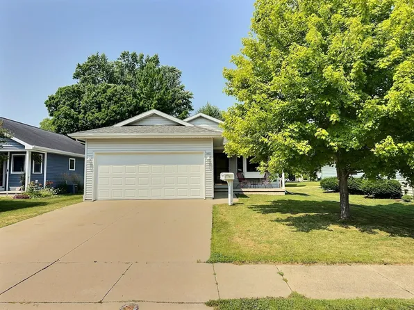 1821 Ohio St, Oshkosh, WI 54902