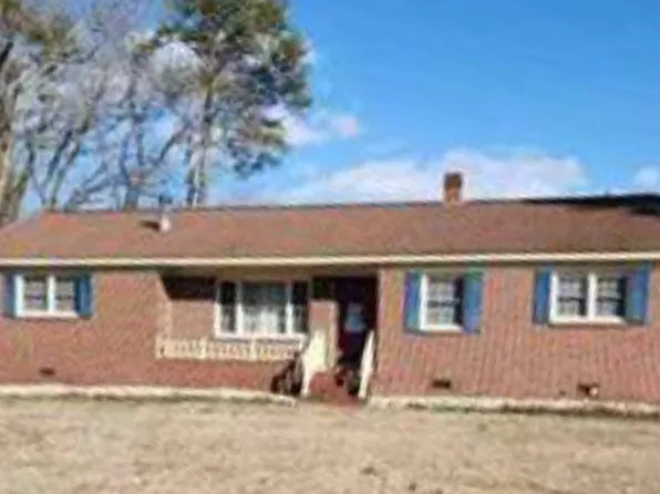 76 Forest Ave, Alberta, VA 23821