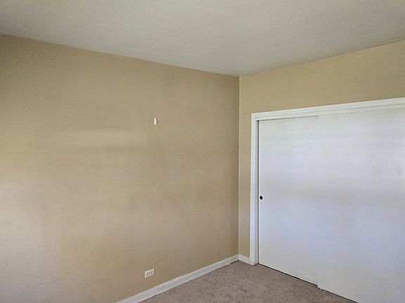 5th image of 15944 Vera Ct