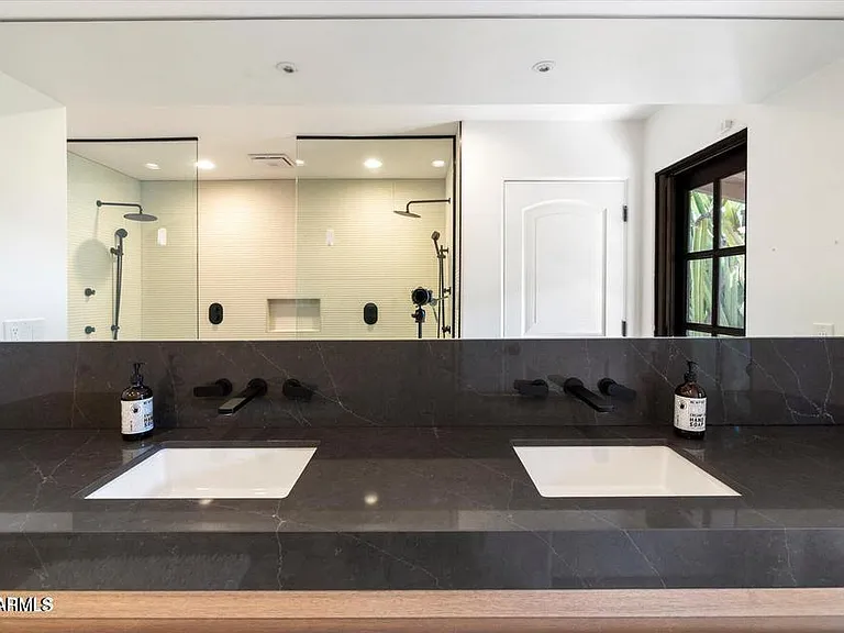 9836 E Topaz Dr — Photo 17