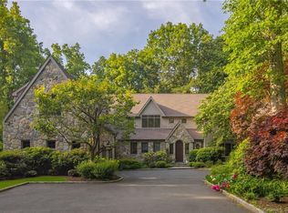 11 Charcoal Hill Rd, Westport, CT 06880