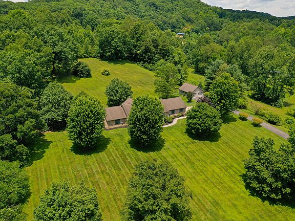 2nd image of 1165 Conley Rd