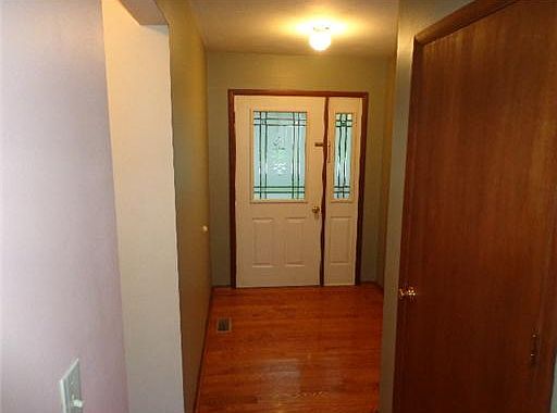 3rd image of 271 Nova Dr