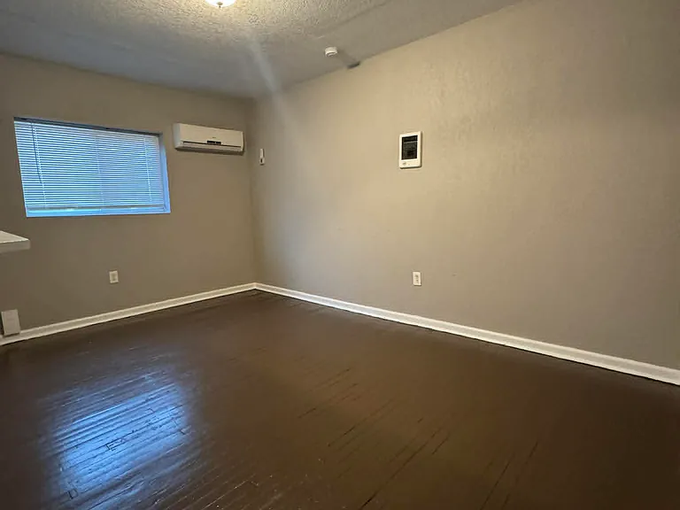 2057 N 5th St #4 — Photo 3