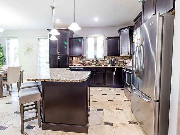 3rd image of 4117 Stewart Ln
