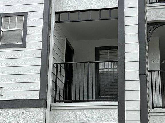 3rd image of 2207 Antigua Pl APT 727