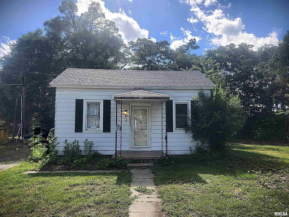 1st image of 1021 Maple St