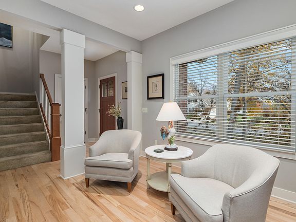 3rd image of 4633 Sundial Dr NE