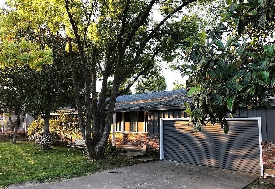 1st image of 5920 Lincoln Ave