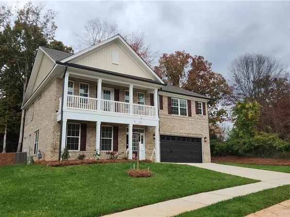 3511 Emmen Ct, Winston Salem, NC 27104