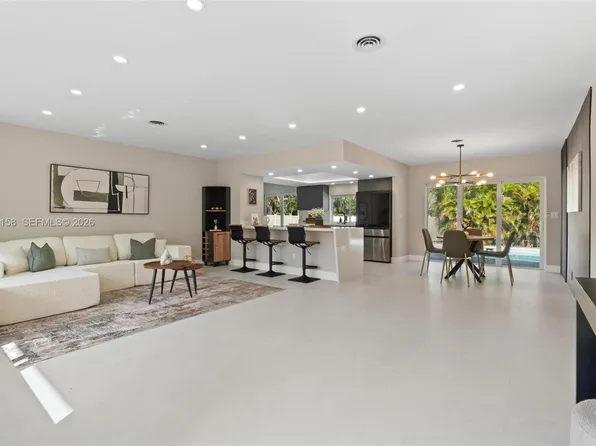 5341 SW 1st St, Plantation, FL 33317