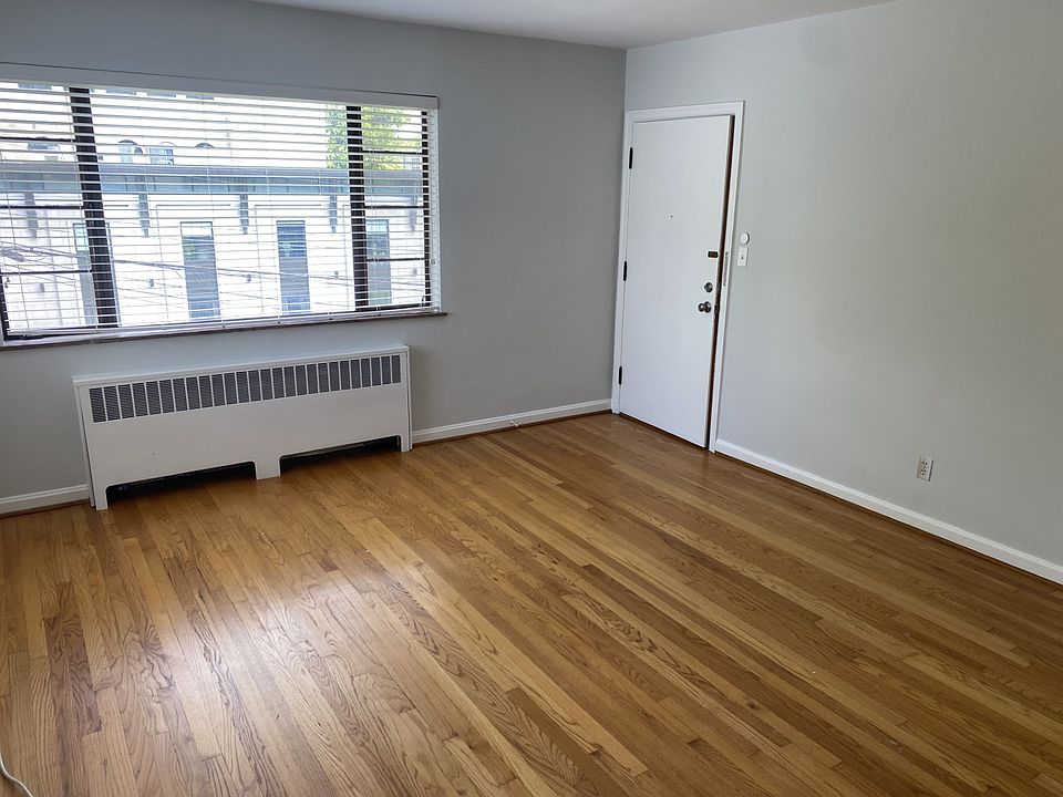 1st image of 950 Ellison Ave APT 4