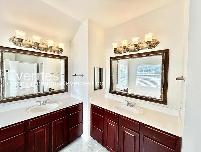 6458 Riverside Dr — Photo 9