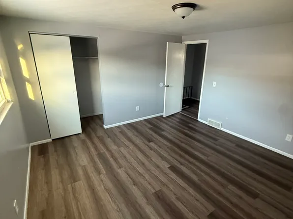 2633 Edelweiss St NE #4, Canton, OH 44721