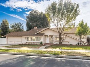 19810 Gresham St, Northridge, CA 91324