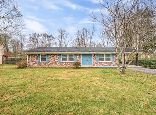 102 Colgate Rd, Oak Ridge, TN 37830