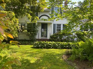 42 Homewood Ave, North Haven, CT 06473