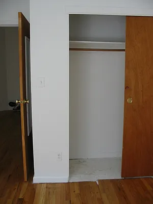 Rented by 4 Points Properties | media 8