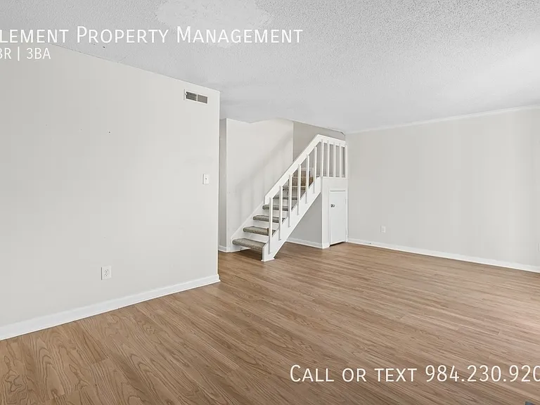 7163 Sandy Creek Dr — Photo 14