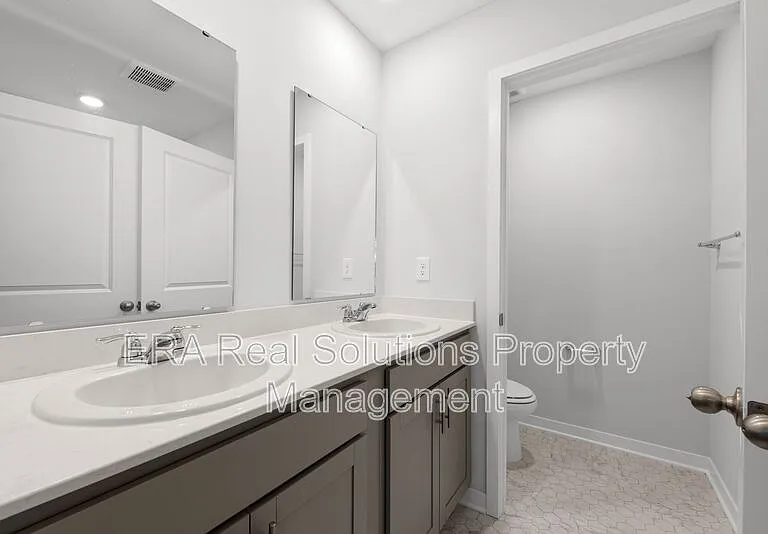 6294 Marinelli Dr S — Photo 19