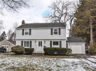 140 Glenmont Dr, Rochester, NY 14617