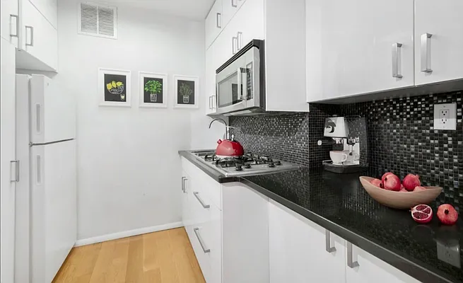 Rented by Compass | media 14