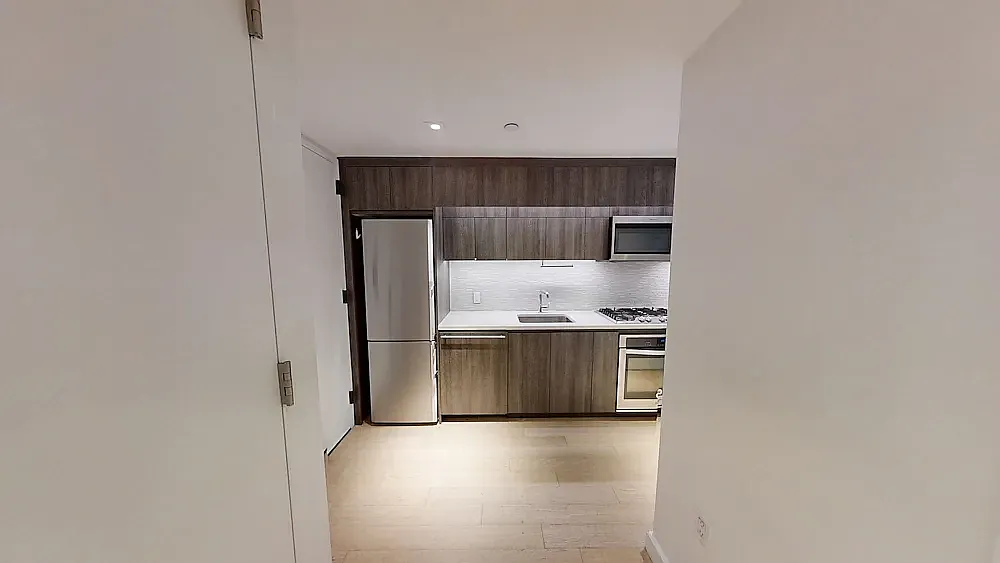 525 West 52nd Street — Photo 3