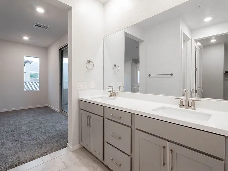 11620 Desert Hollow Ave — Photo 37